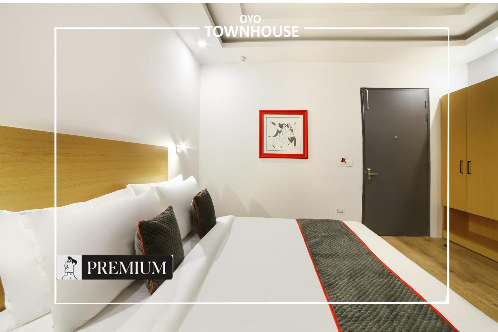 Oyo Townhouse 120 Shushant Lok Gurgaon Zewnętrze zdjęcie
