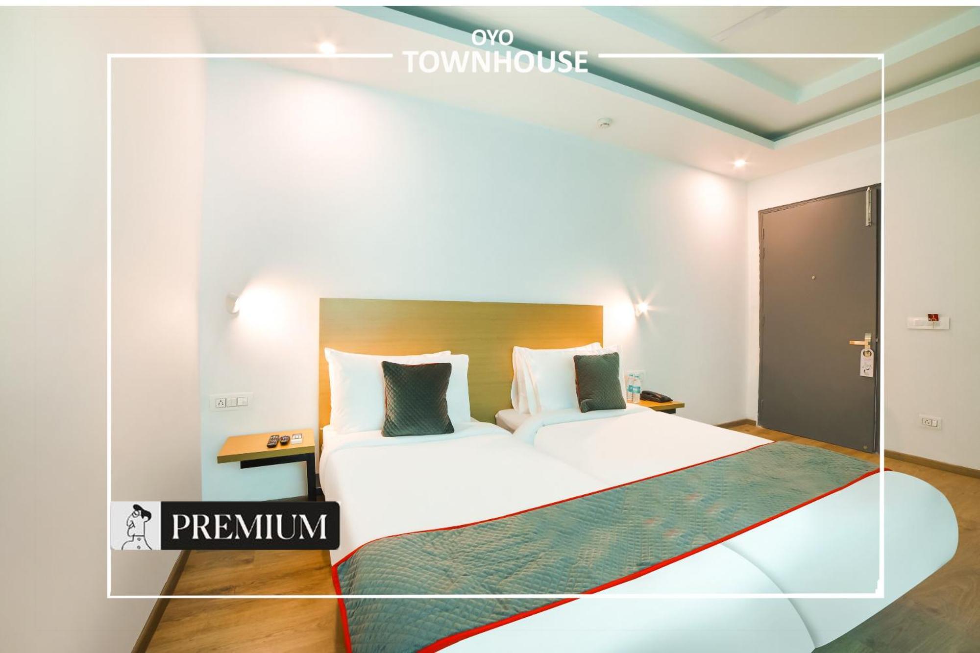 Oyo Townhouse 120 Shushant Lok Gurgaon Zewnętrze zdjęcie