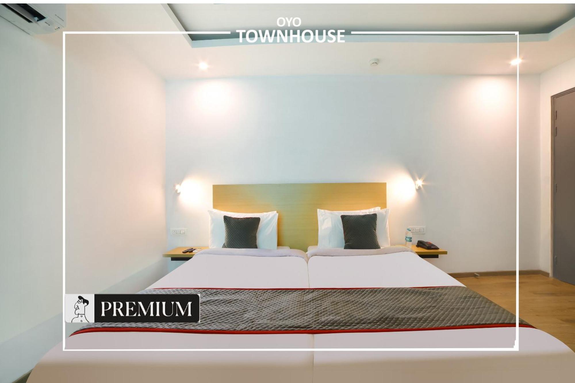 Oyo Townhouse 120 Shushant Lok Gurgaon Zewnętrze zdjęcie
