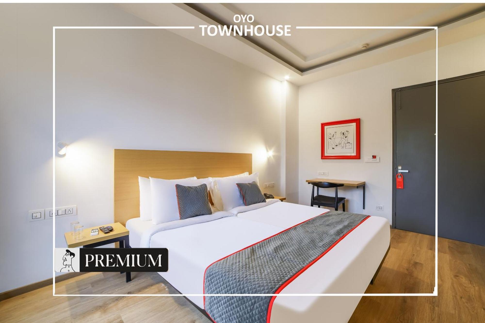 Oyo Townhouse 120 Shushant Lok Gurgaon Zewnętrze zdjęcie