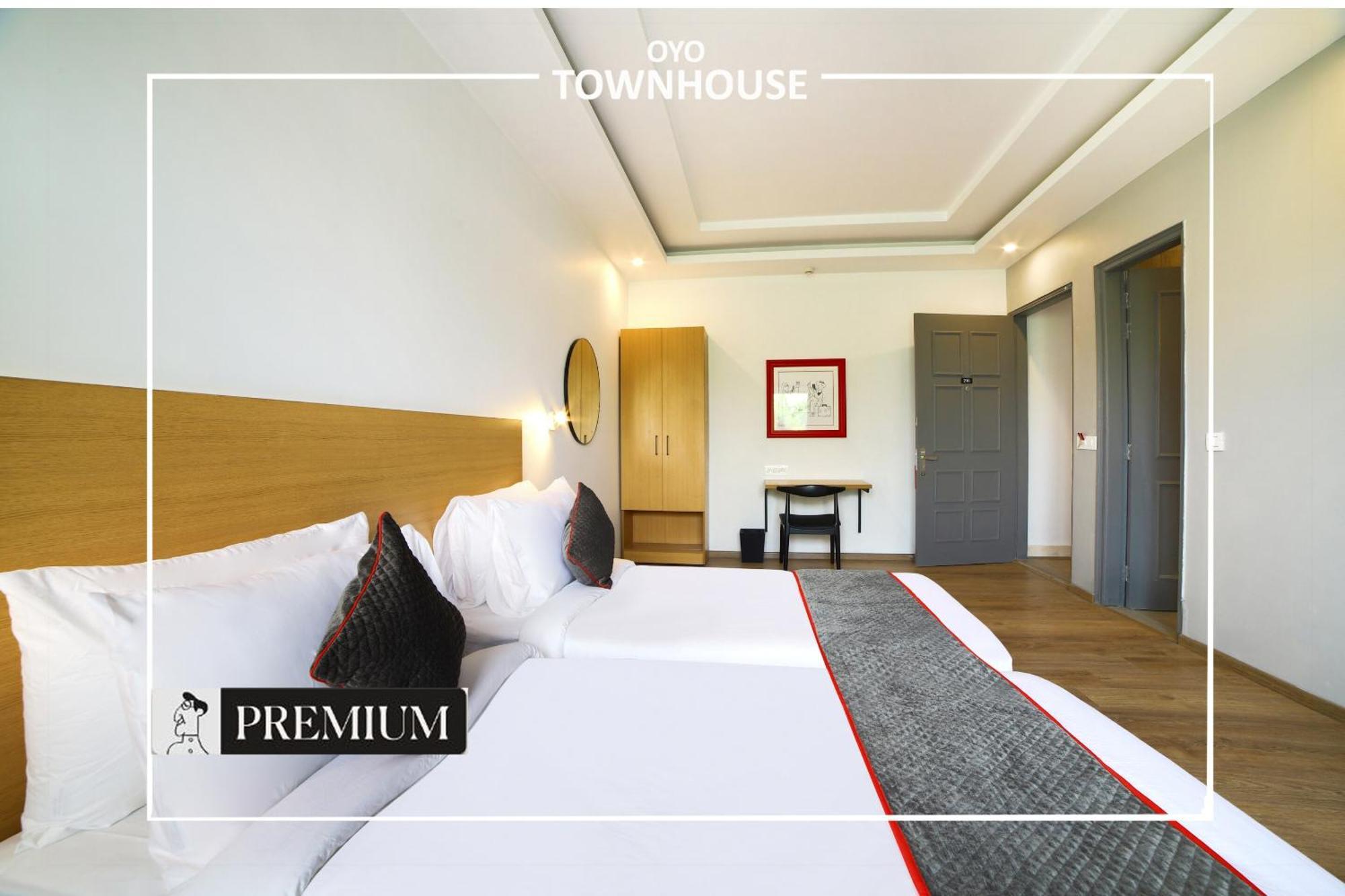 Oyo Townhouse 120 Shushant Lok Gurgaon Zewnętrze zdjęcie