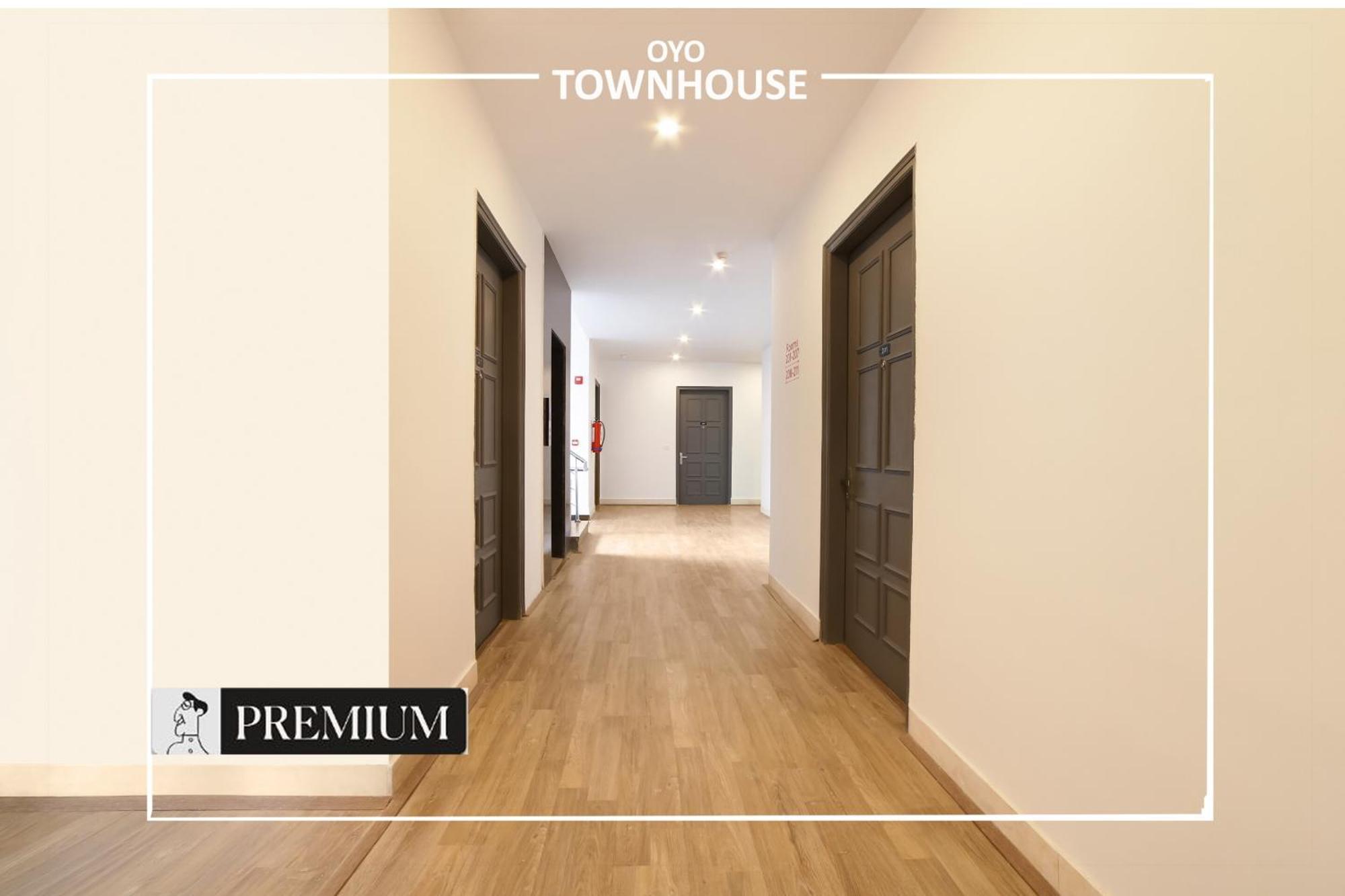 Oyo Townhouse 120 Shushant Lok Gurgaon Zewnętrze zdjęcie