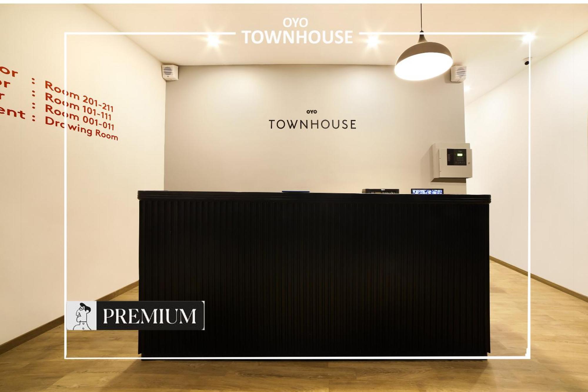 Oyo Townhouse 120 Shushant Lok Gurgaon Zewnętrze zdjęcie